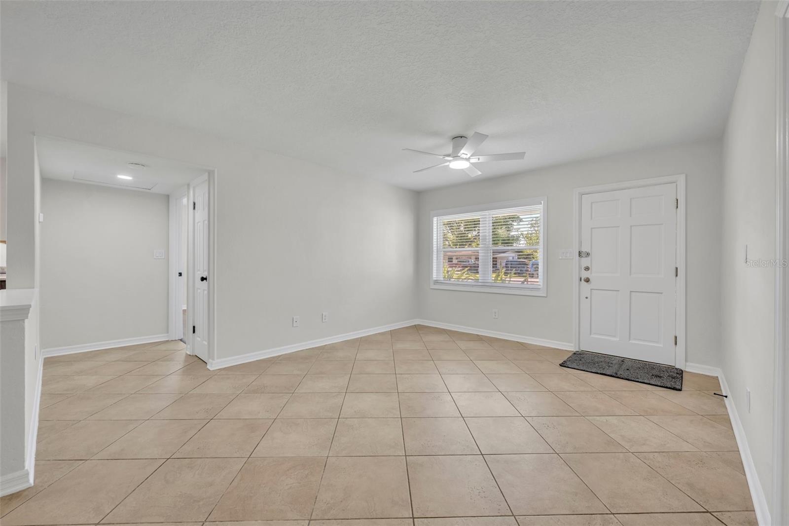 Image 6 of 25 For 642 Balfour Drive
