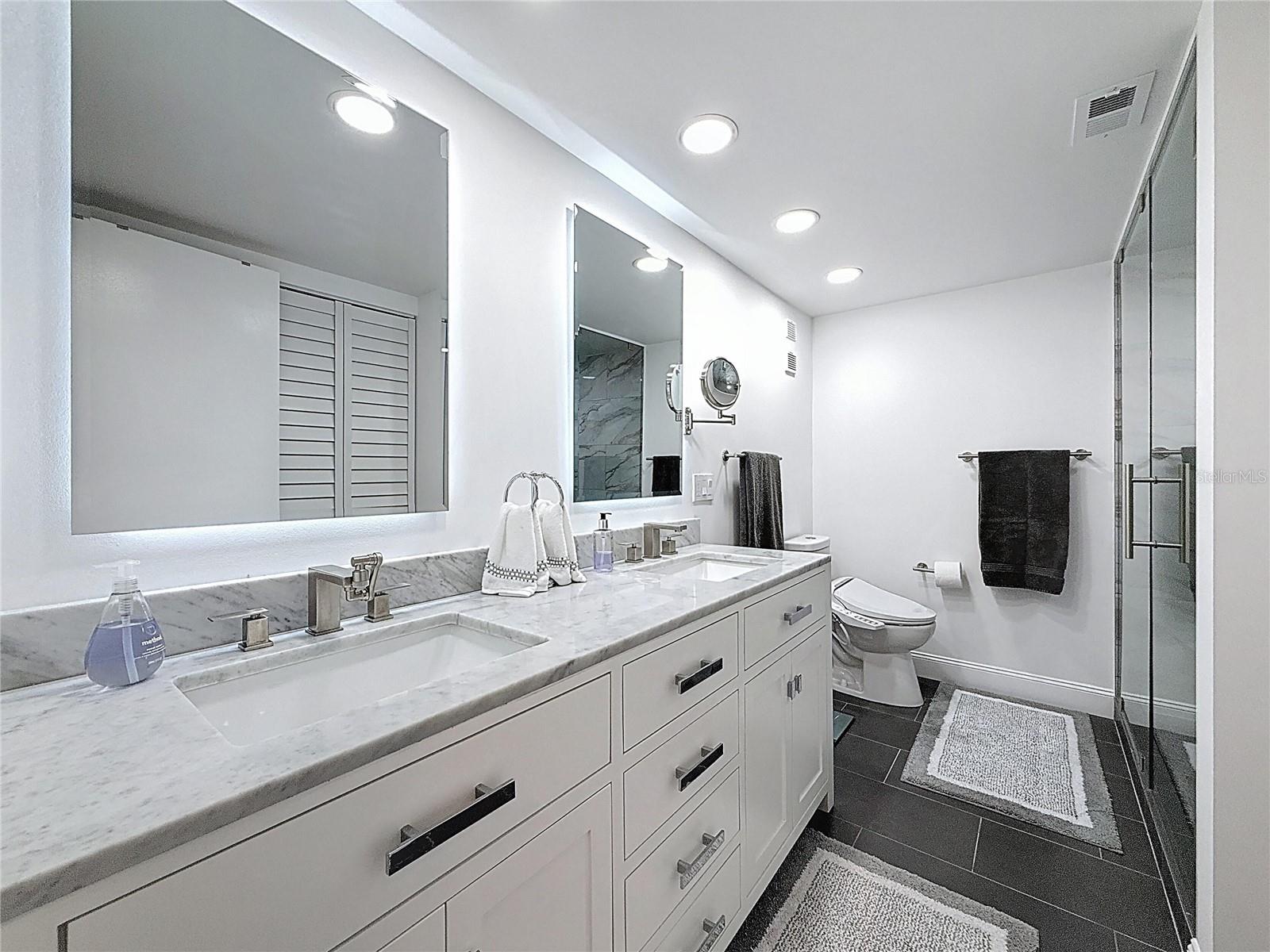 Image 25 of 40 For 1581 Gulf Boulevard 102n