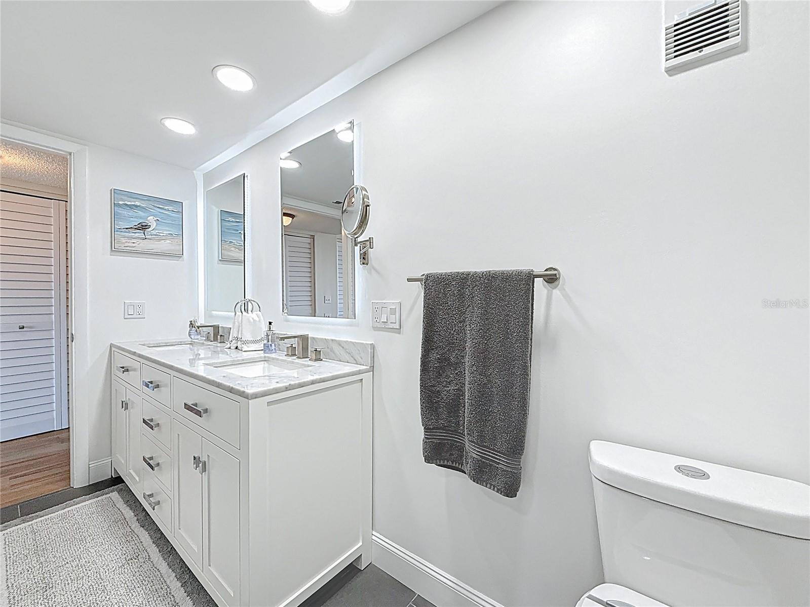 Image 26 of 40 For 1581 Gulf Boulevard 102n