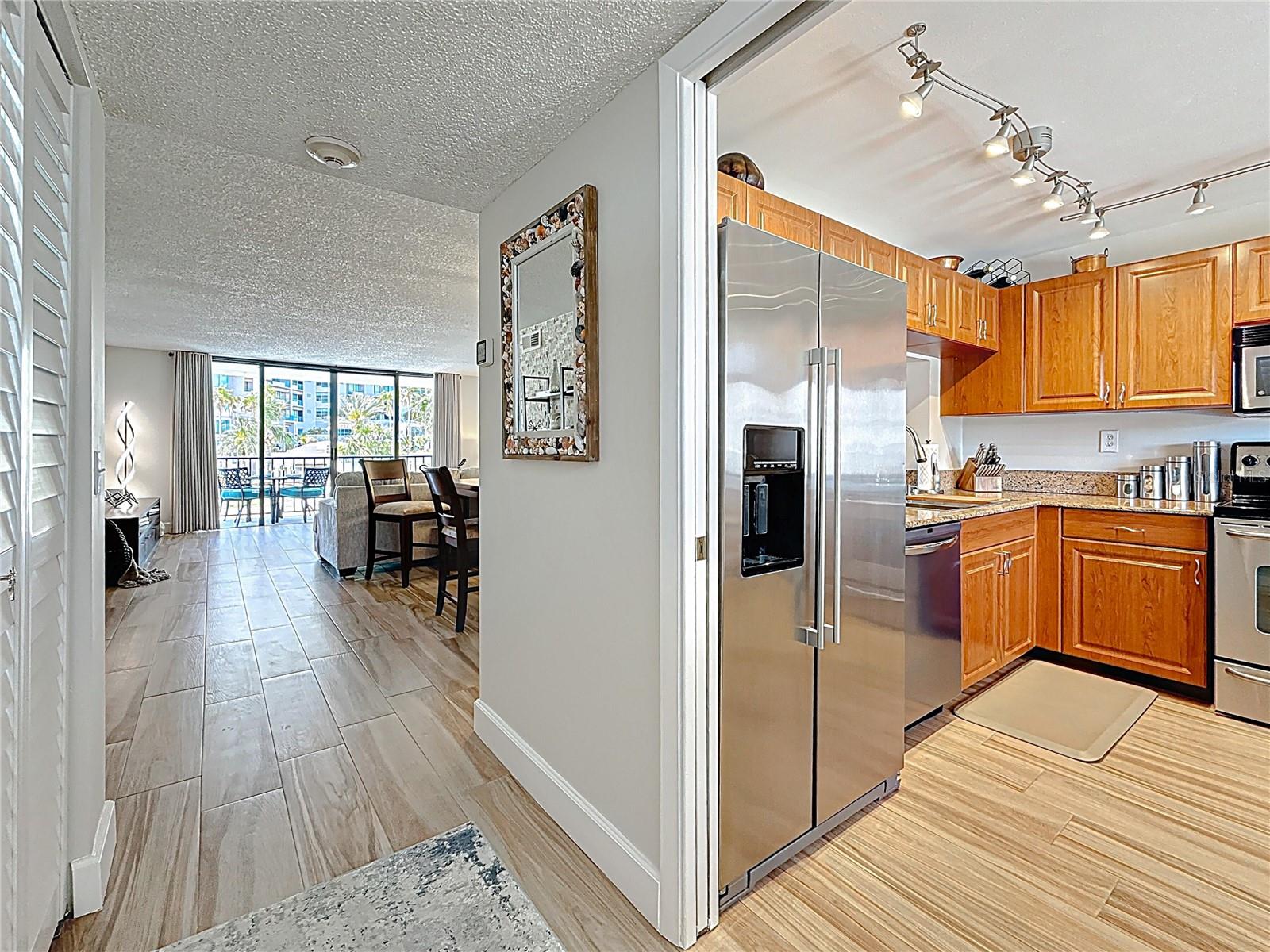 Image 7 of 40 For 1581 Gulf Boulevard 102n