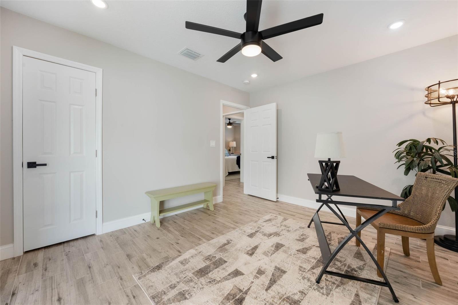 Image 27 of 36 For 843 Swoope Avenue