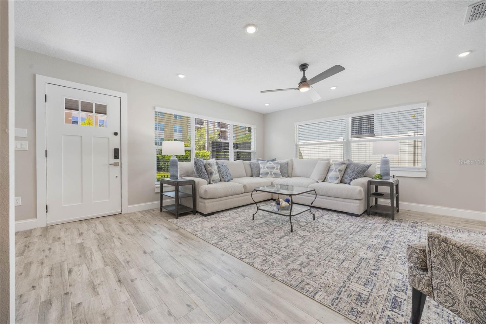 Image 6 of 36 For 843 Swoope Avenue