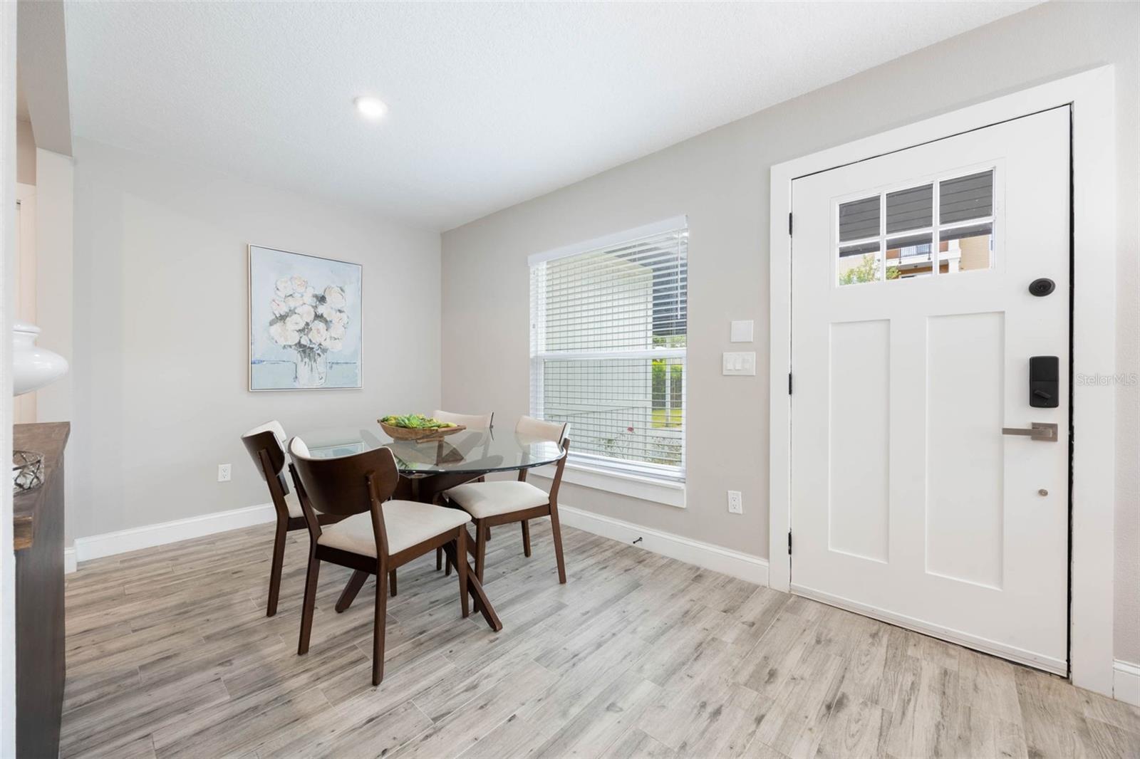 Image 9 of 36 For 843 Swoope Avenue