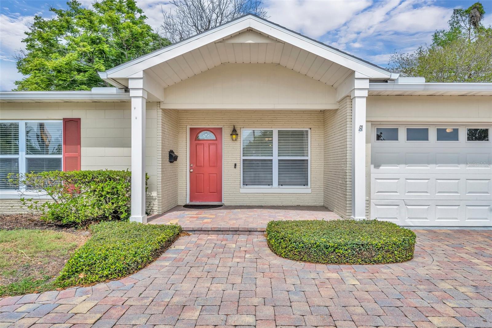 Image 4 of 49 For 1329 Maury Road