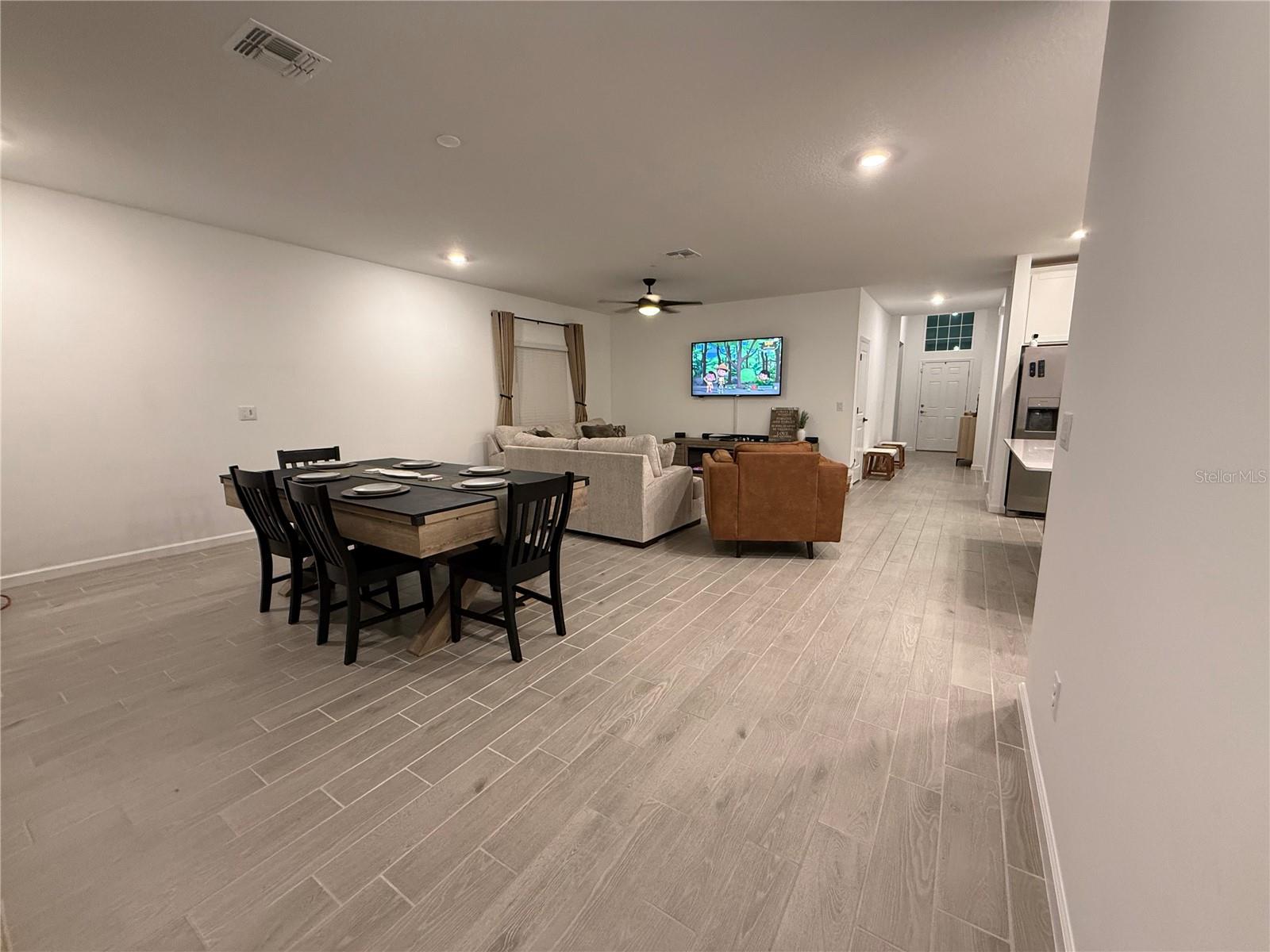 Image 18 of 43 For 1393 44th Cour Road