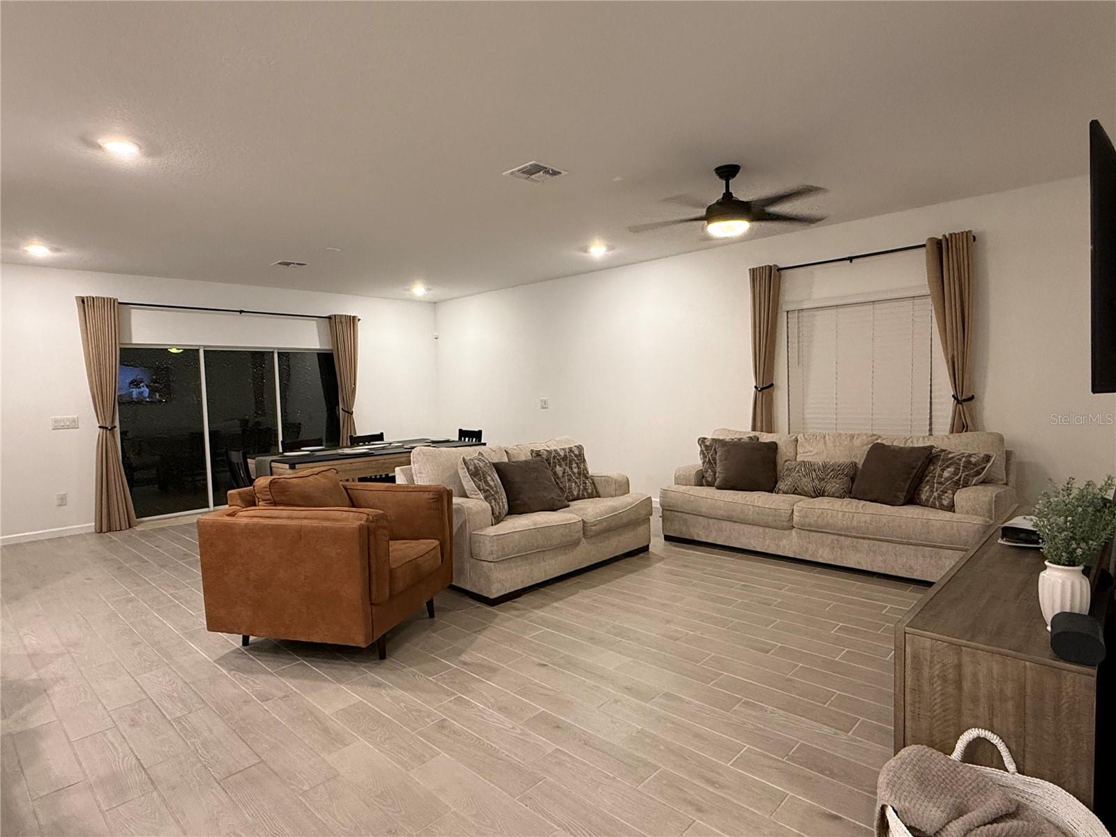 Image 24 of 43 For 1393 44th Cour Road