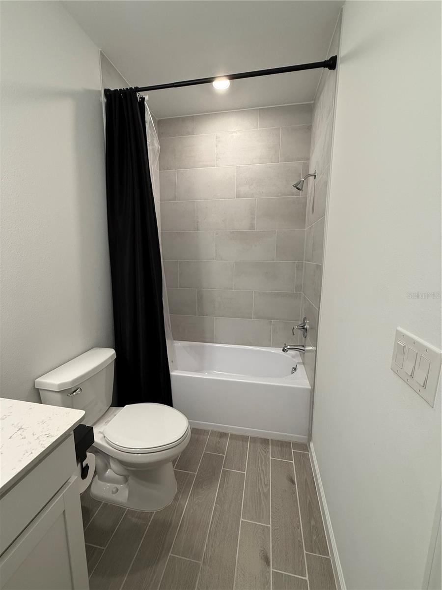 Image 35 of 43 For 1393 44th Cour Road