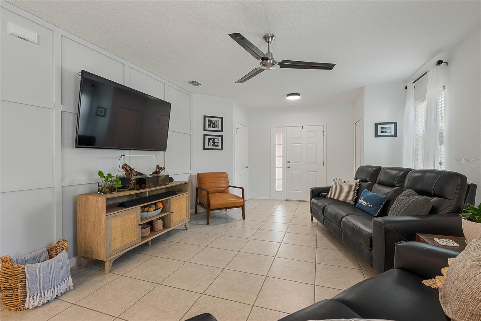 Image 10 of 72 For 116 Hurst Court