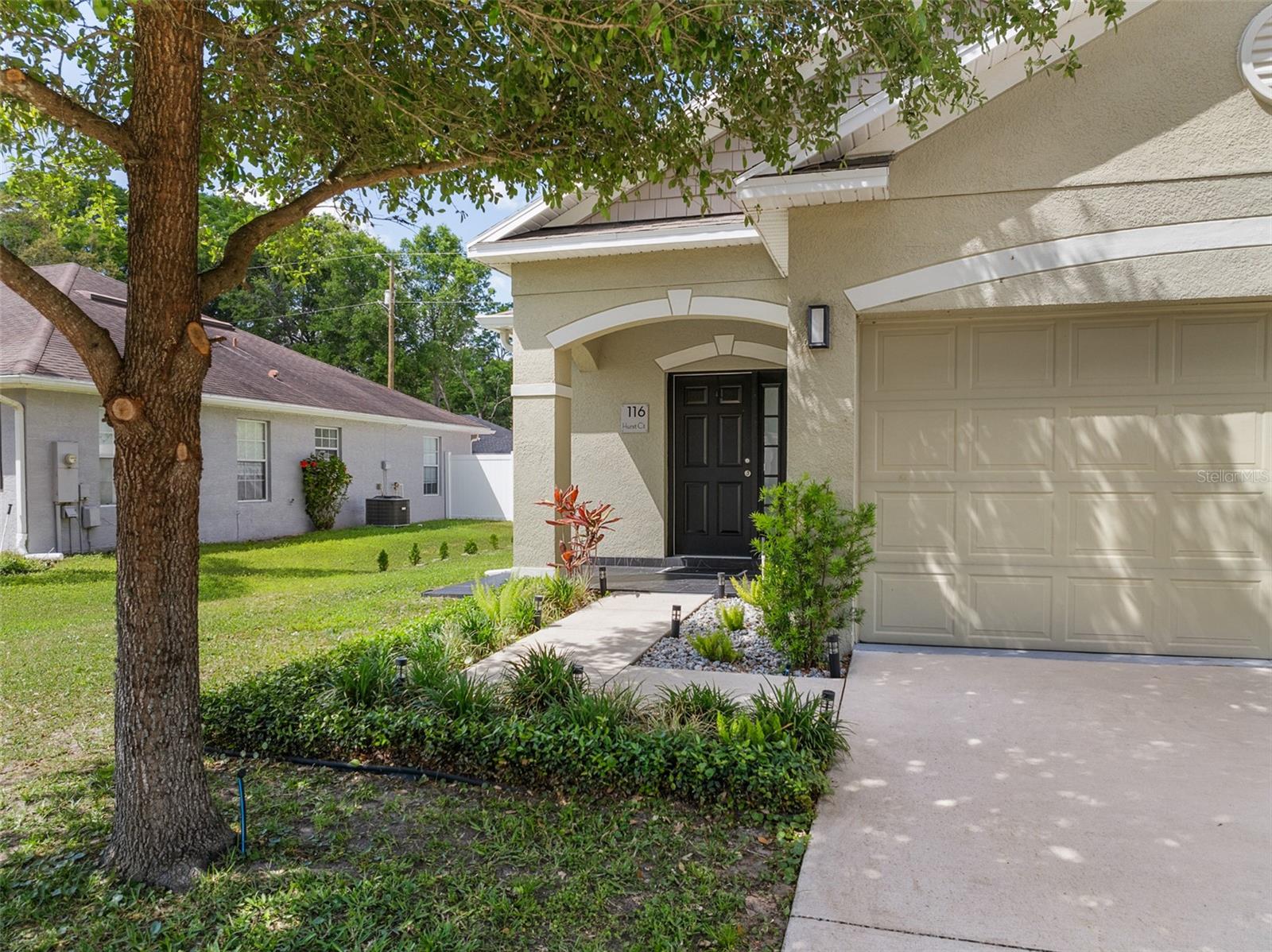Image 3 of 72 For 116 Hurst Court