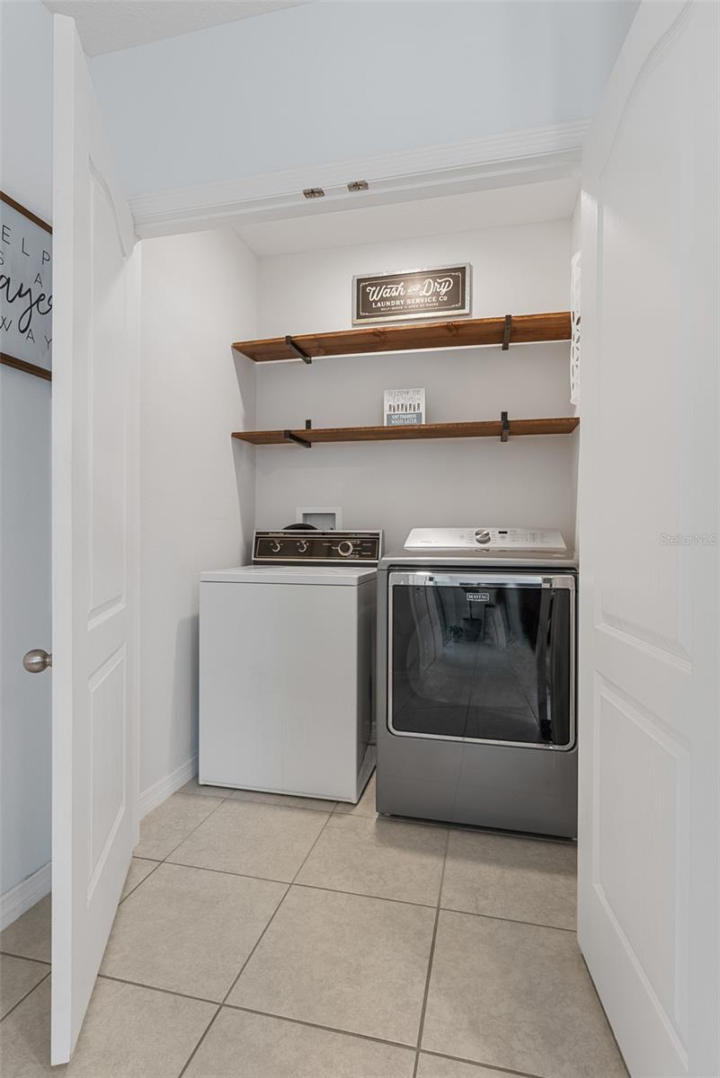 Image 30 of 72 For 116 Hurst Court