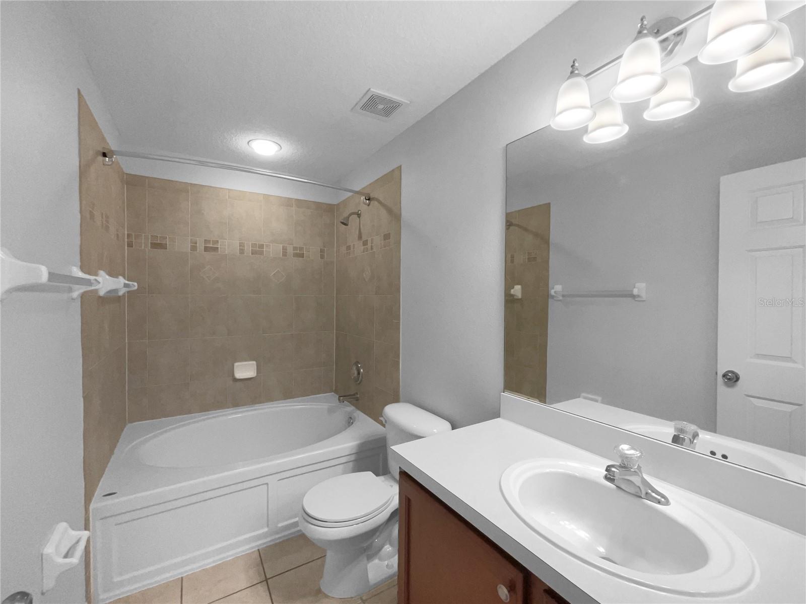 Image 19 of 21 For 5413 River Rock Road