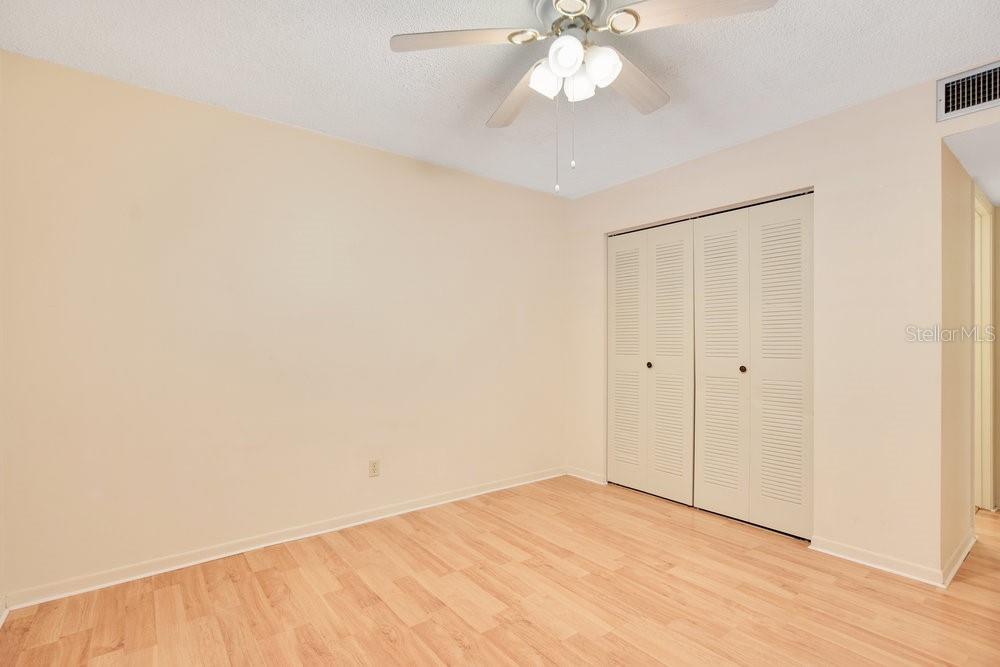Image 11 of 25 For 190 Hickory Woods Court 12b