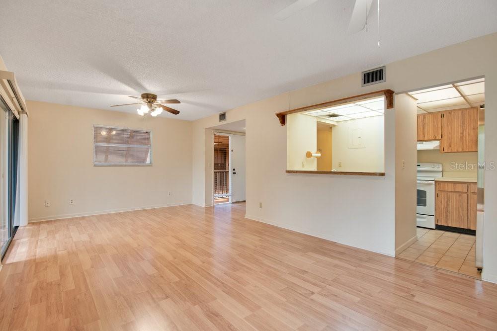 Image 3 of 25 For 190 Hickory Woods Court 12b
