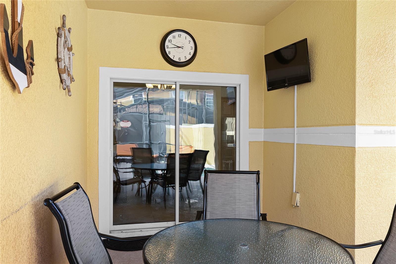 Image 25 of 62 For 8971 California Palm Road