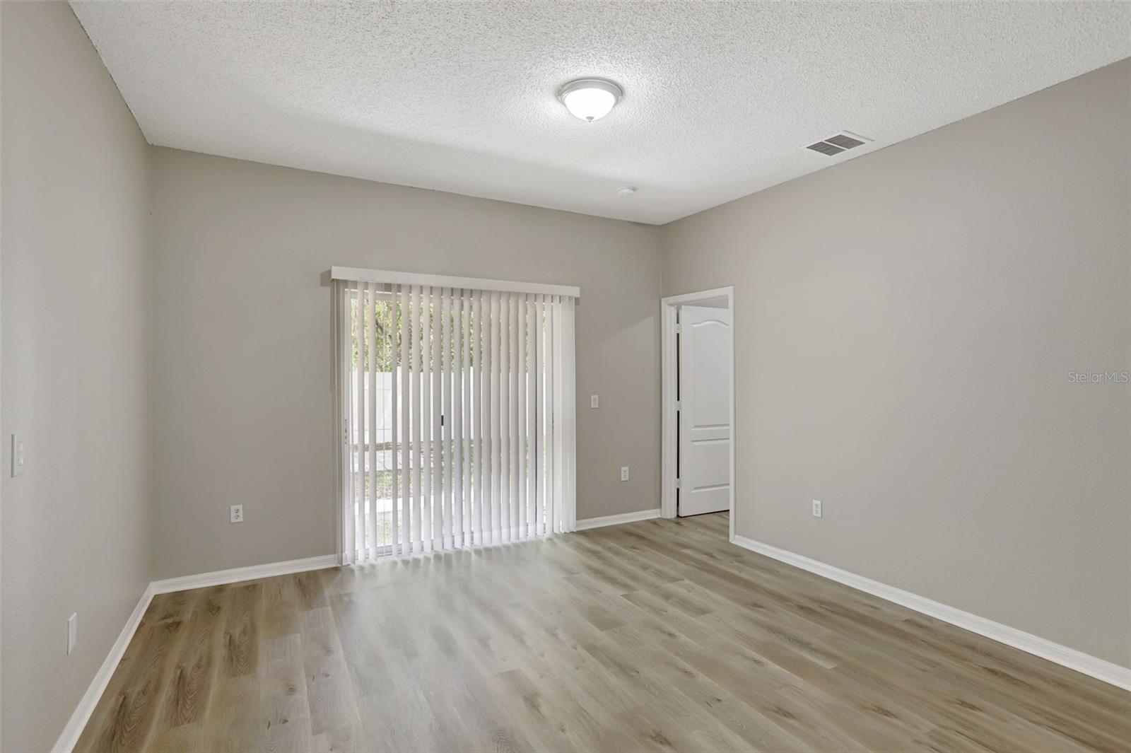 Image 15 of 48 For 9999 Shadow Creek Drive