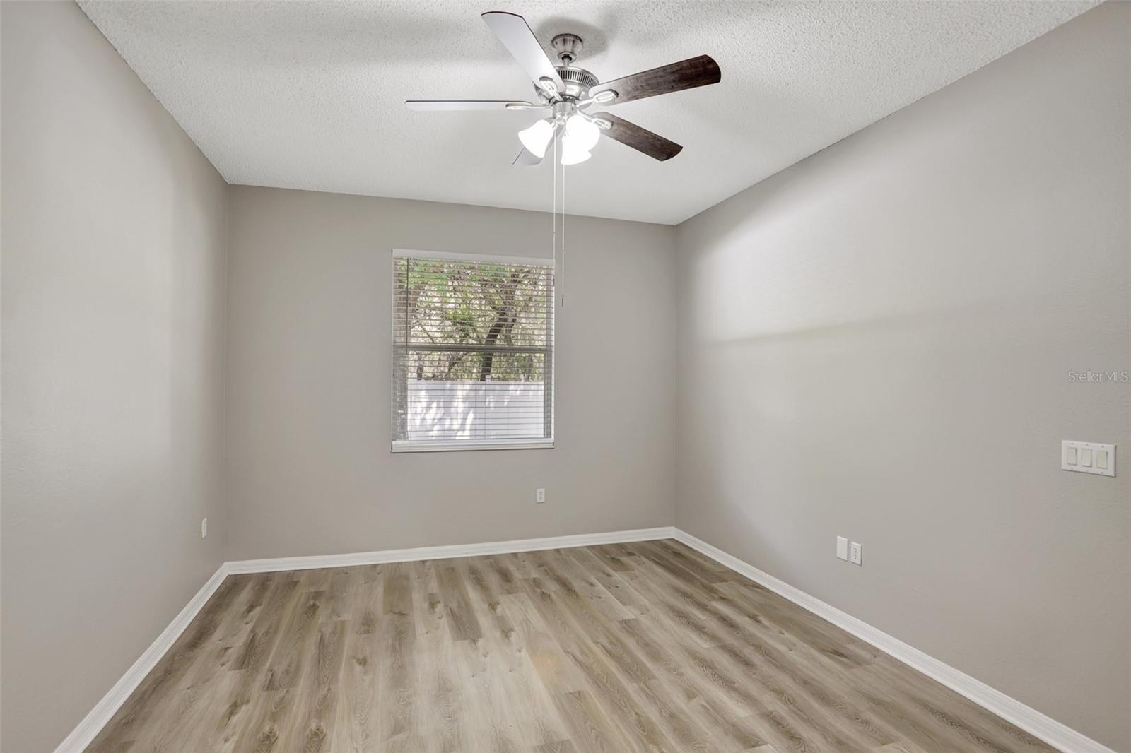 Image 16 of 48 For 9999 Shadow Creek Drive