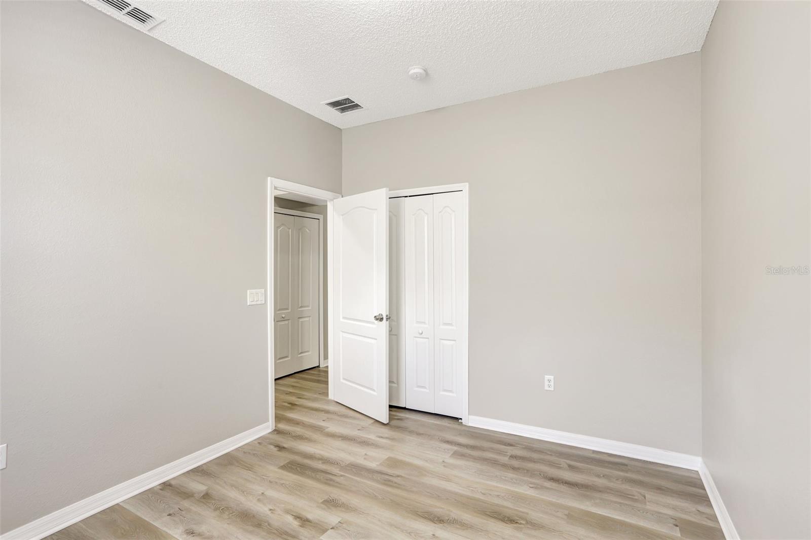 Image 19 of 48 For 9999 Shadow Creek Drive