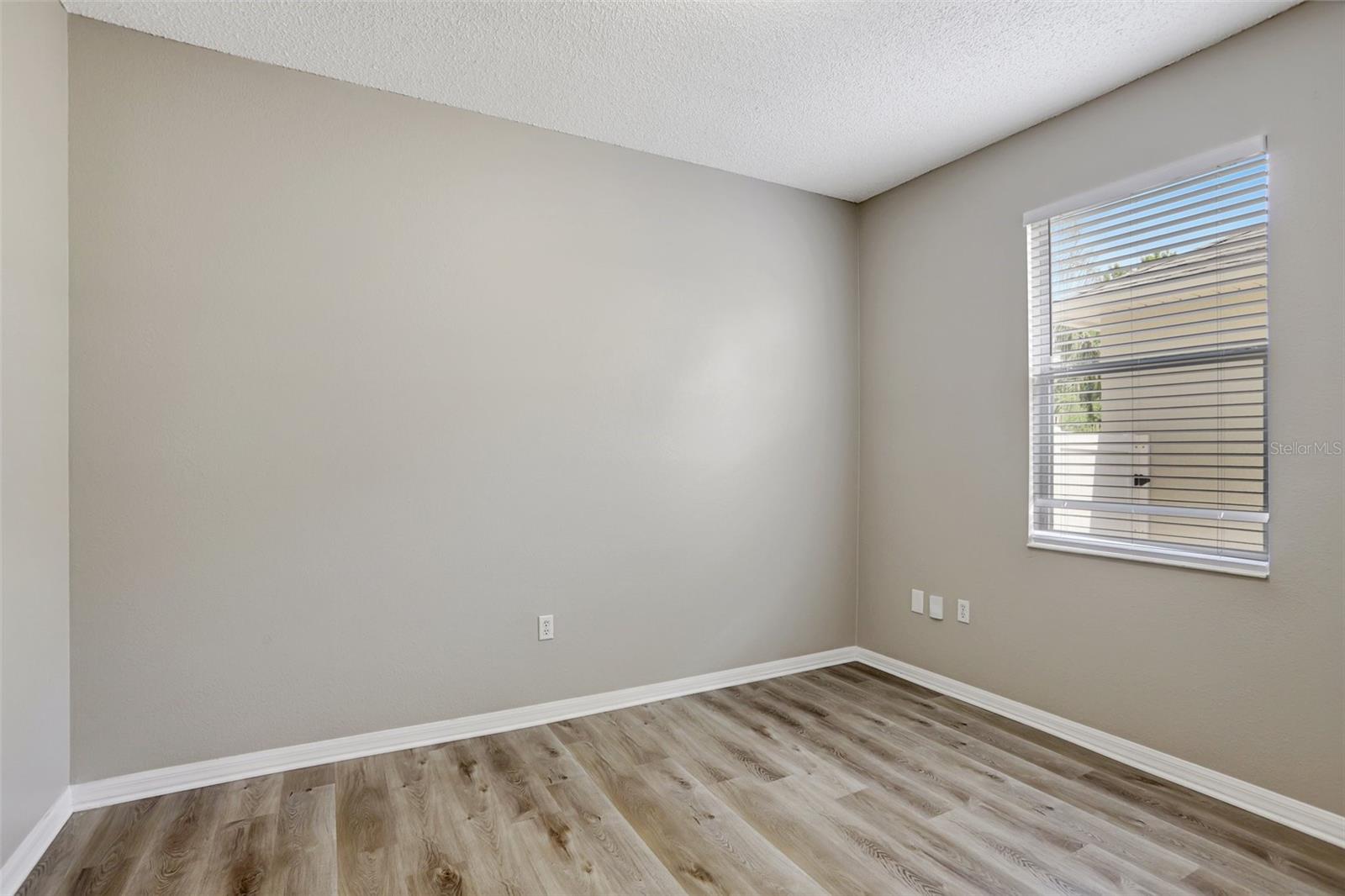 Image 21 of 48 For 9999 Shadow Creek Drive