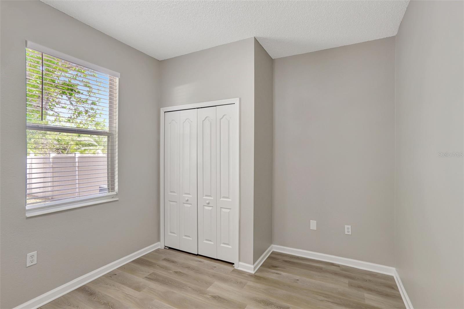 Image 22 of 48 For 9999 Shadow Creek Drive