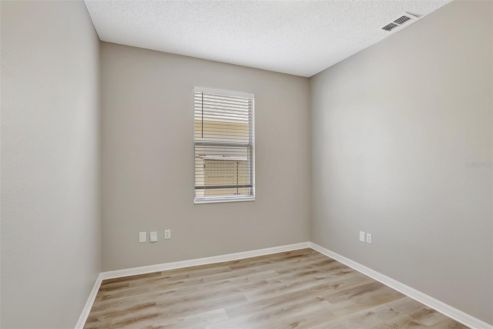 Image 30 of 48 For 9999 Shadow Creek Drive