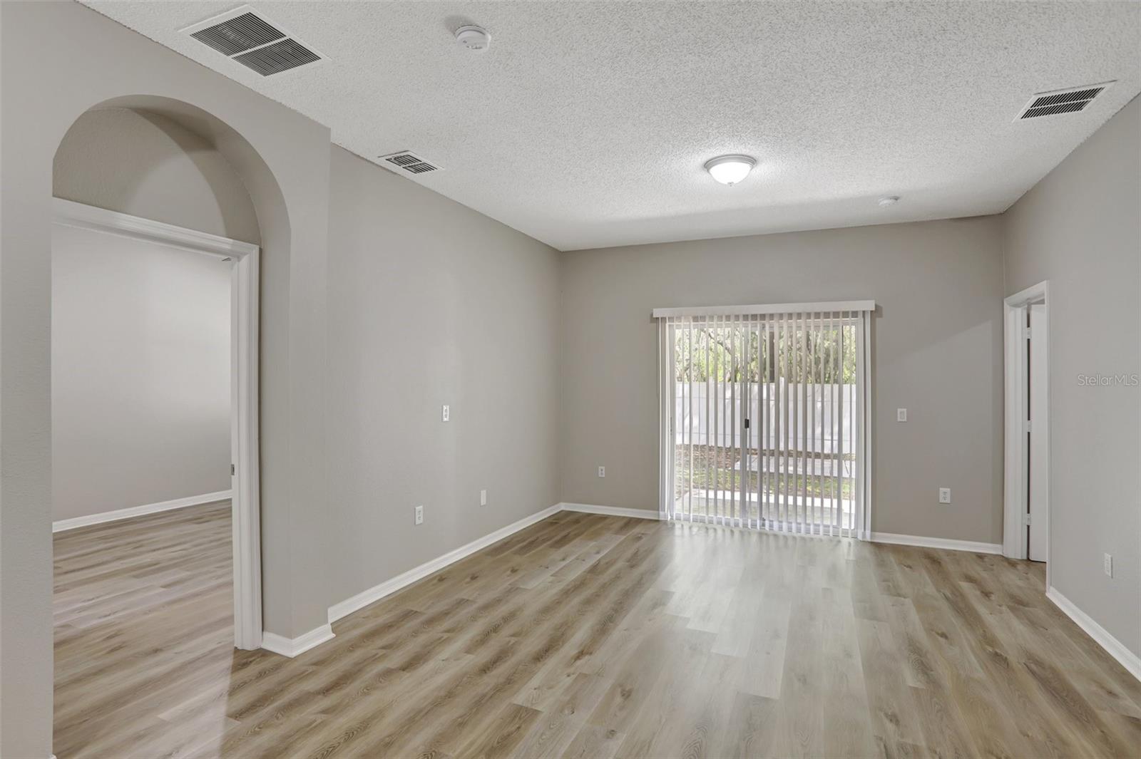 Image 8 of 48 For 9999 Shadow Creek Drive