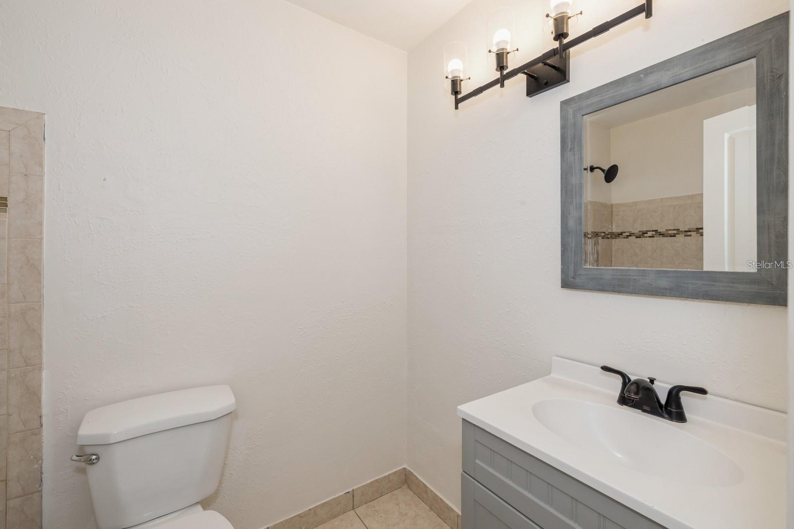 Image 11 of 13 For 4213 Semoran Boulevard 9