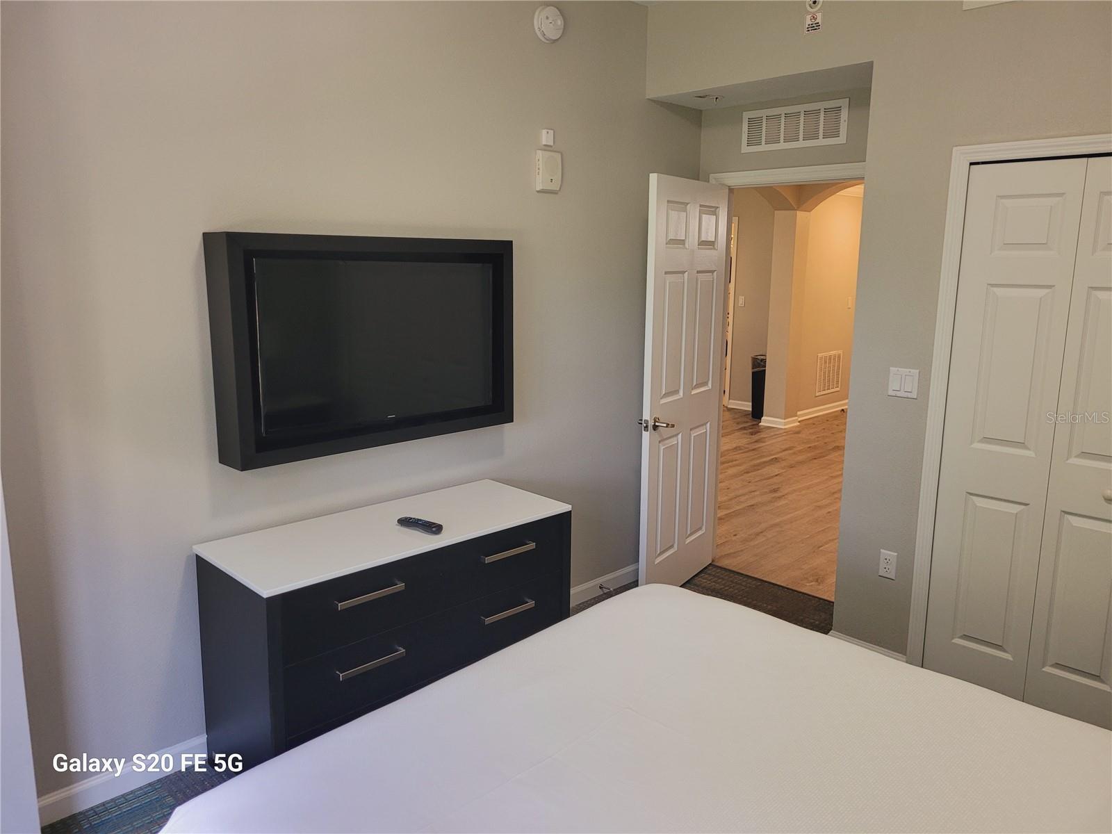 Image 18 of 57 For 14501 Grove Resort Avenue 1201