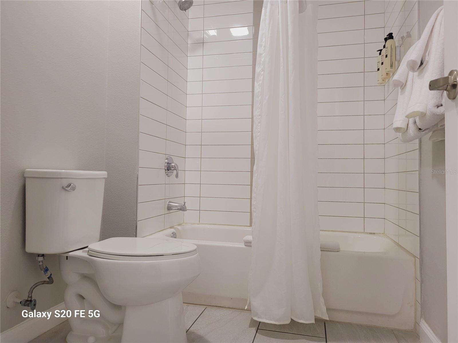 Image 31 of 57 For 14501 Grove Resort Avenue 1201