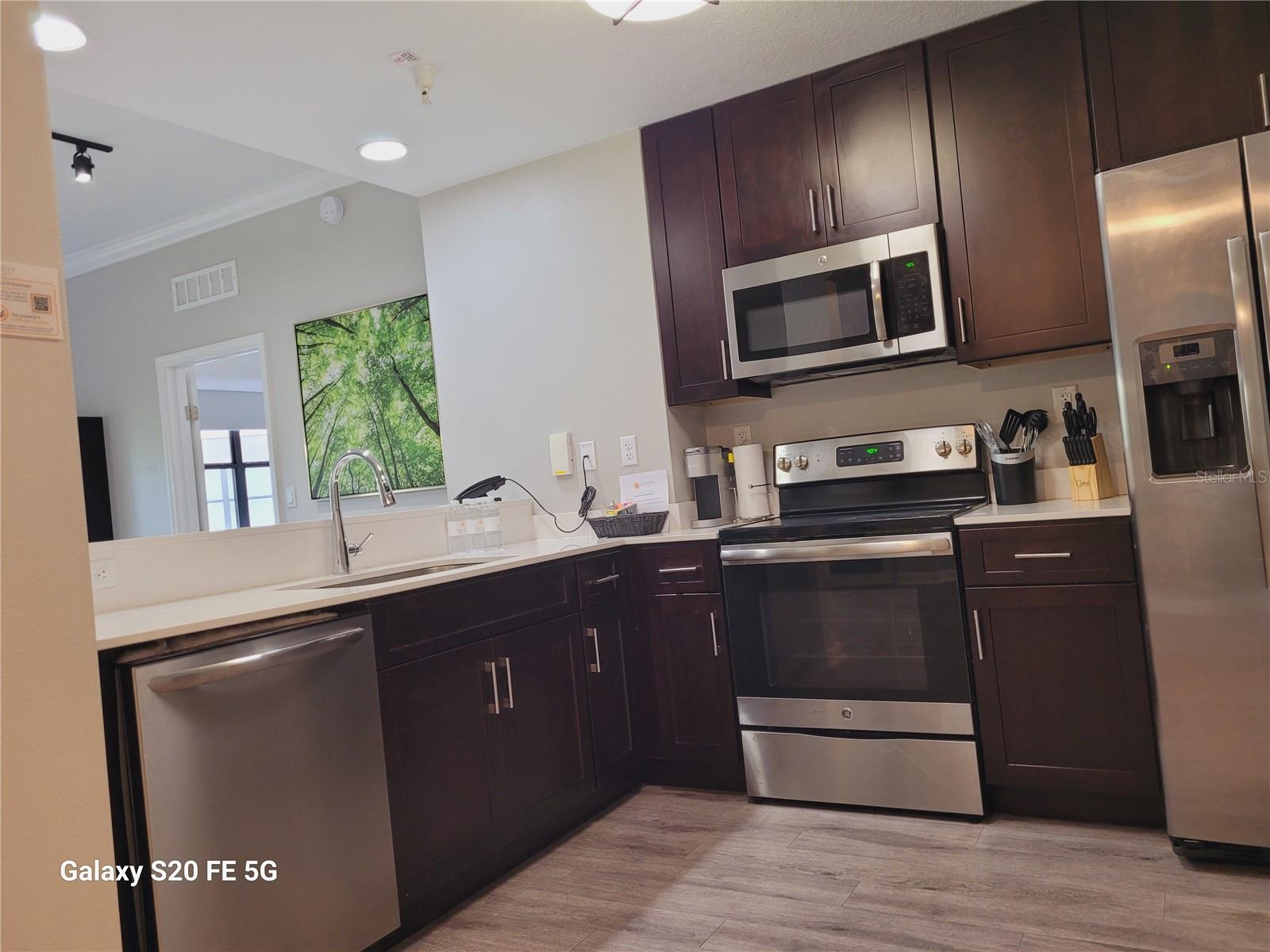 Image 35 of 57 For 14501 Grove Resort Avenue 1201