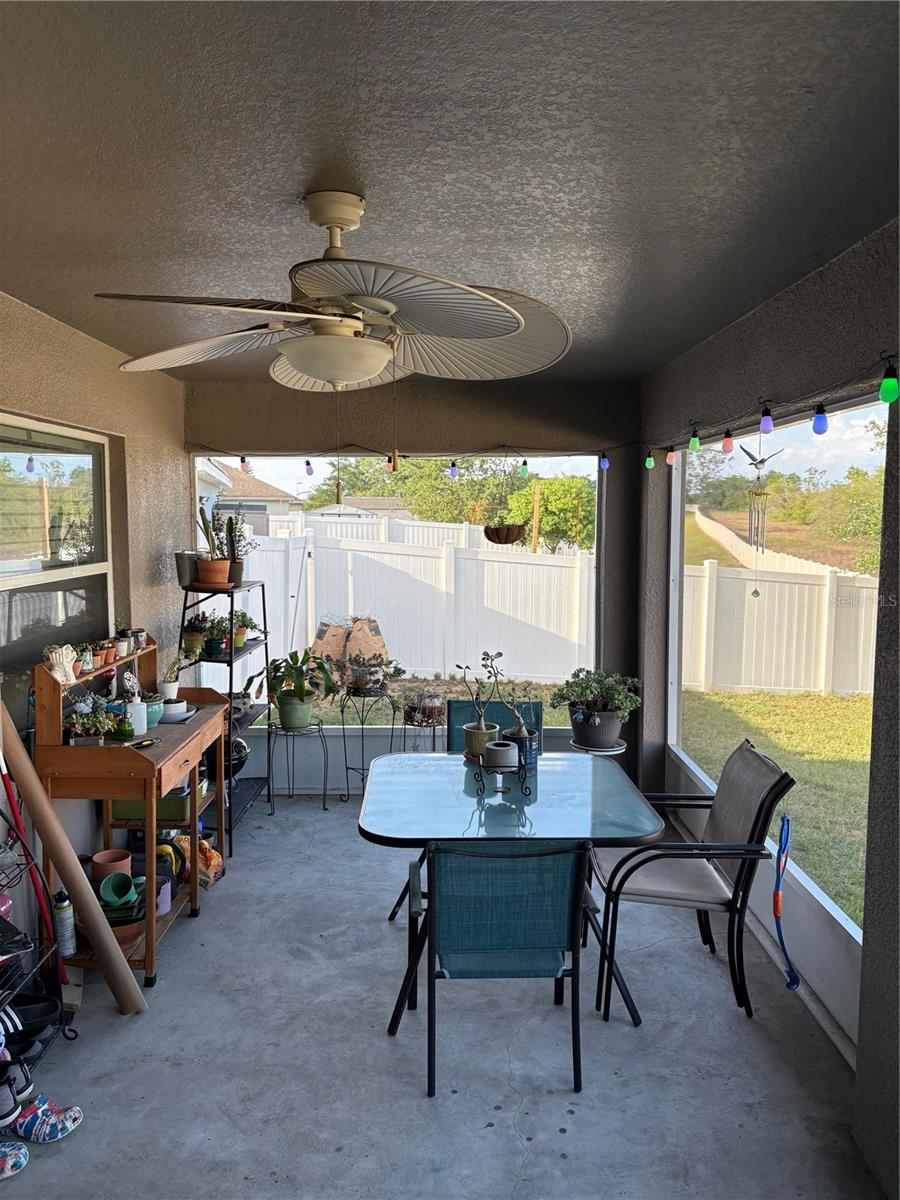 Image 28 of 34 For 1381 Woodlark Drive