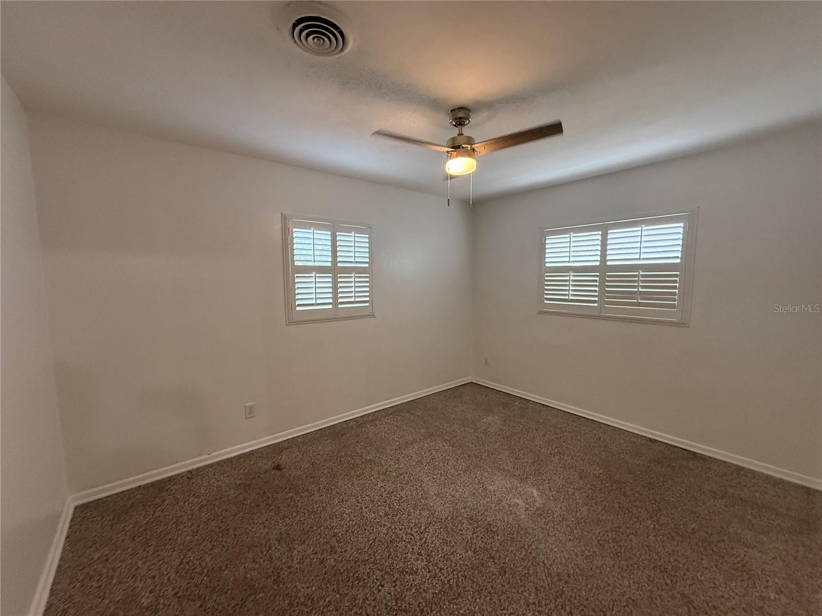 Image 17 of 27 For 2101 Oakhurst Avenue