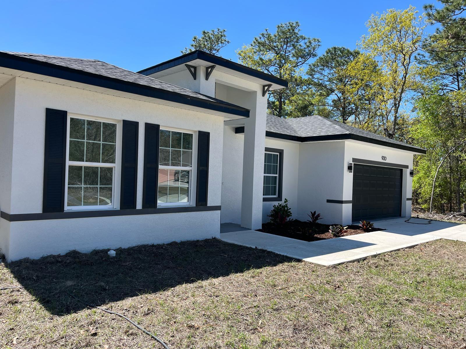Listing photo id 0 for 920 Ludlum Street