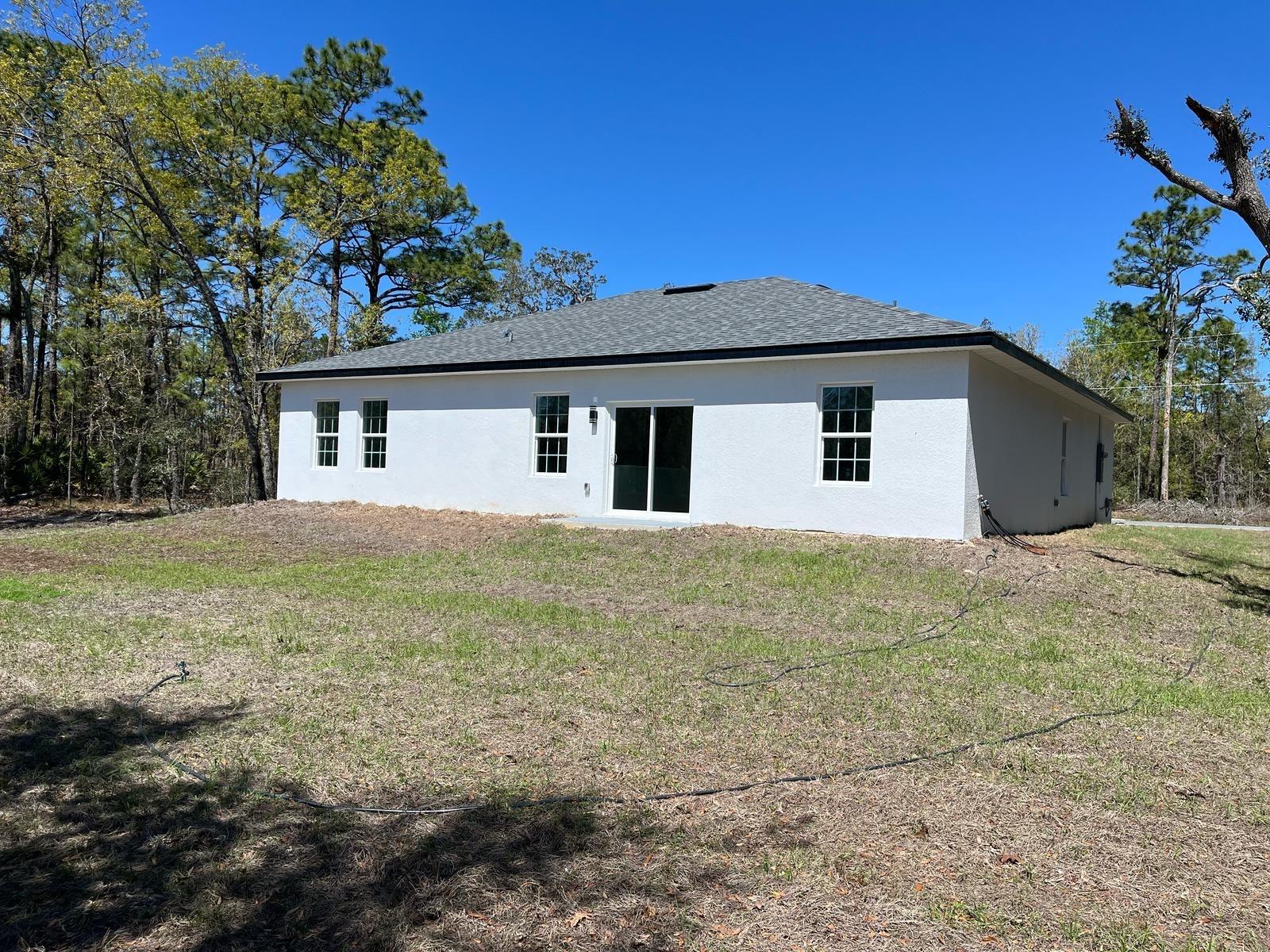 Listing photo id 19 for 920 Ludlum Street