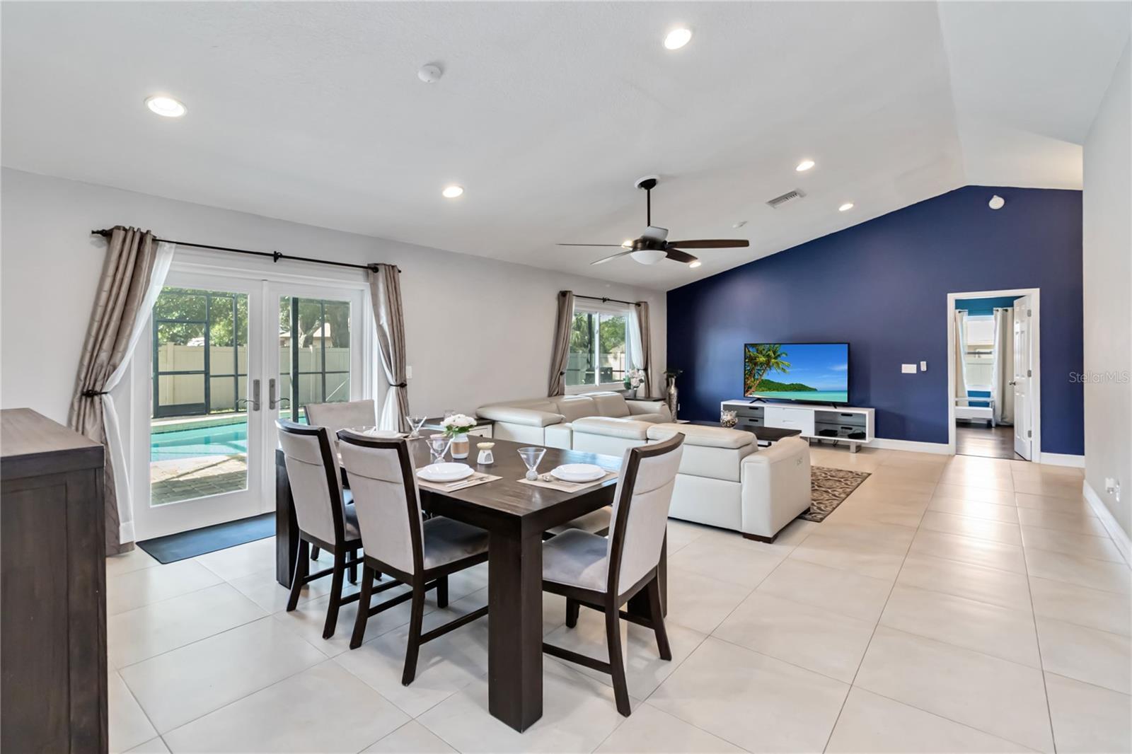 Image 10 of 37 For 9338 Palm Tree Drive