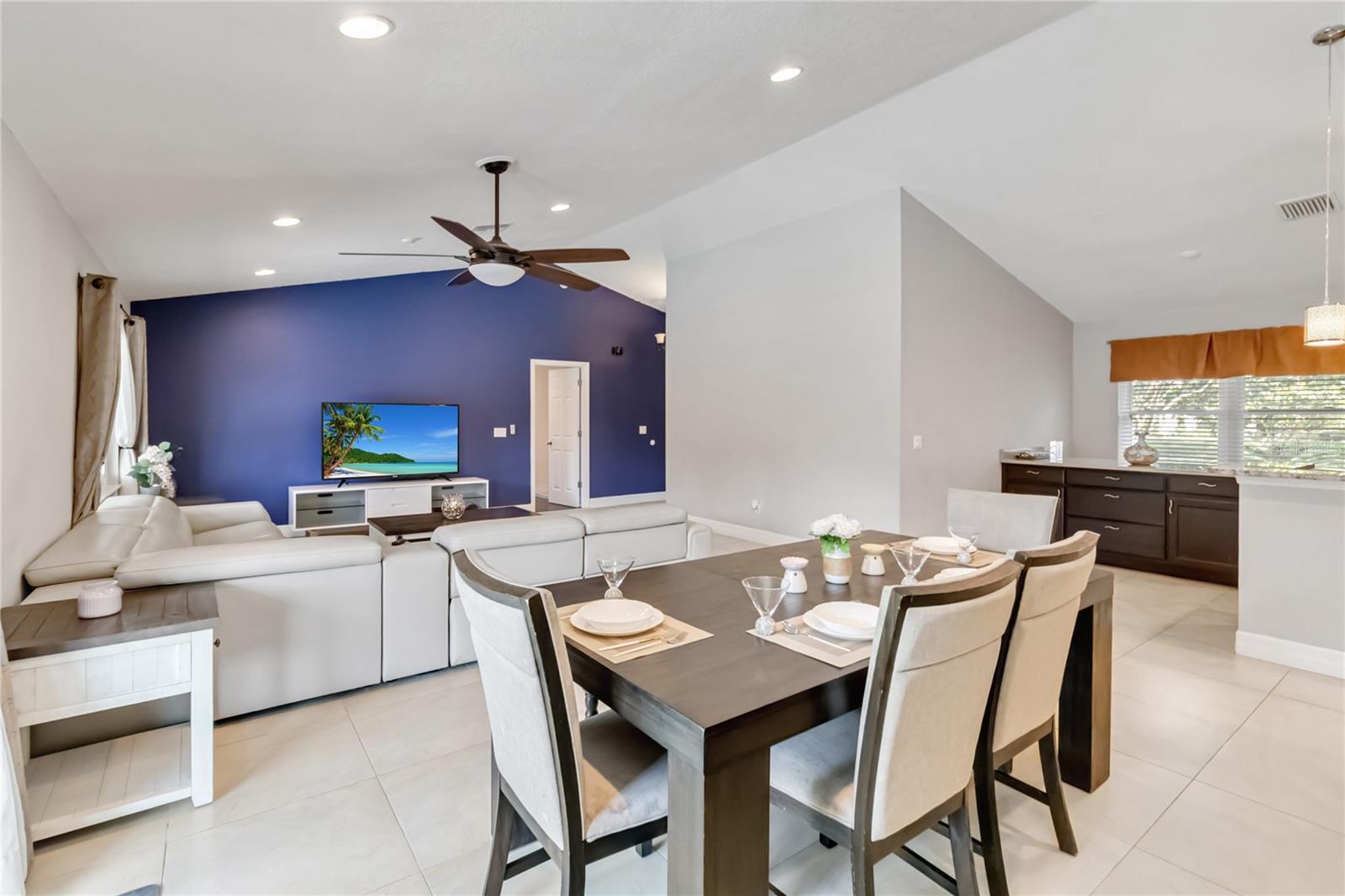Image 11 of 37 For 9338 Palm Tree Drive