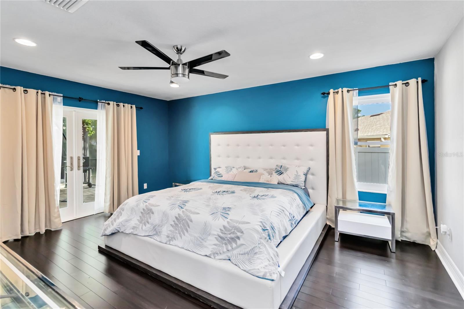 Image 20 of 37 For 9338 Palm Tree Drive