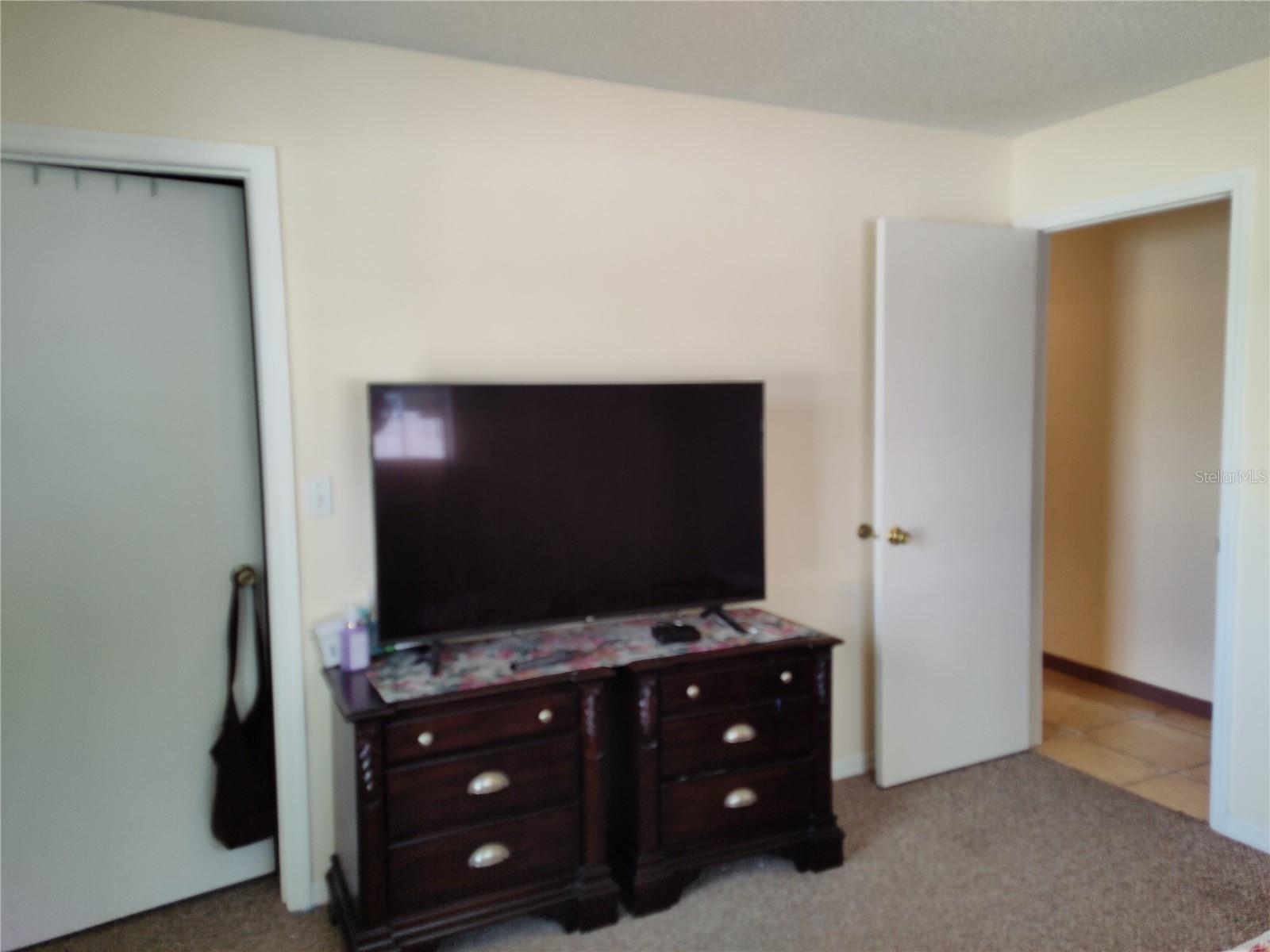Image 17 of 34 For 509 Dorothy Circle