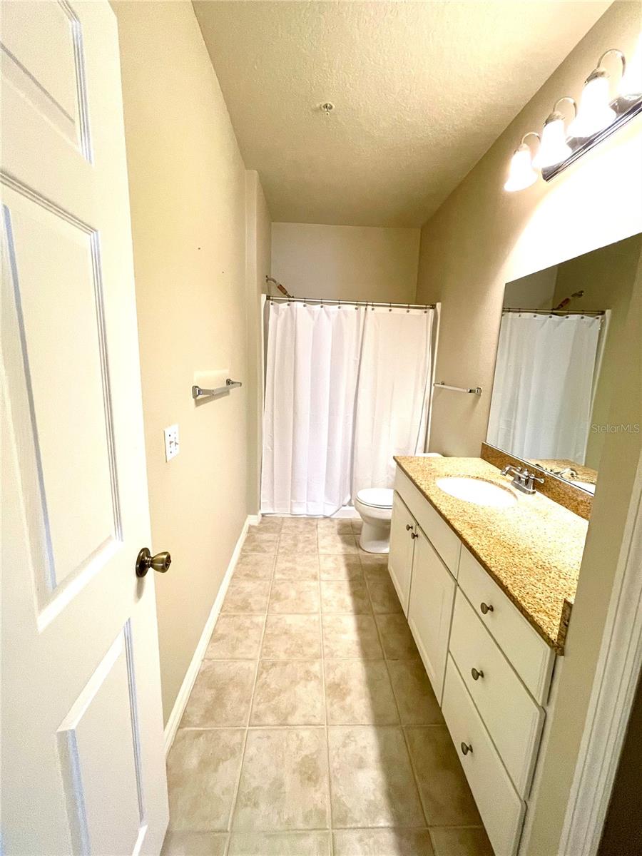 Image 8 of 10 For 303 Southern Pecan Circle 102