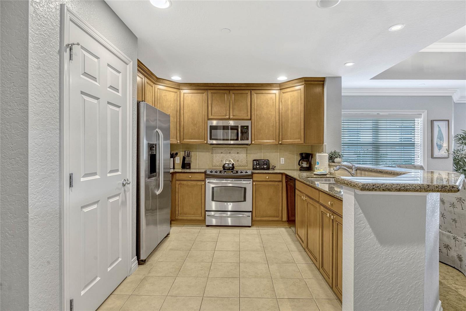 Image 17 of 63 For 7652 Whisper Way 301