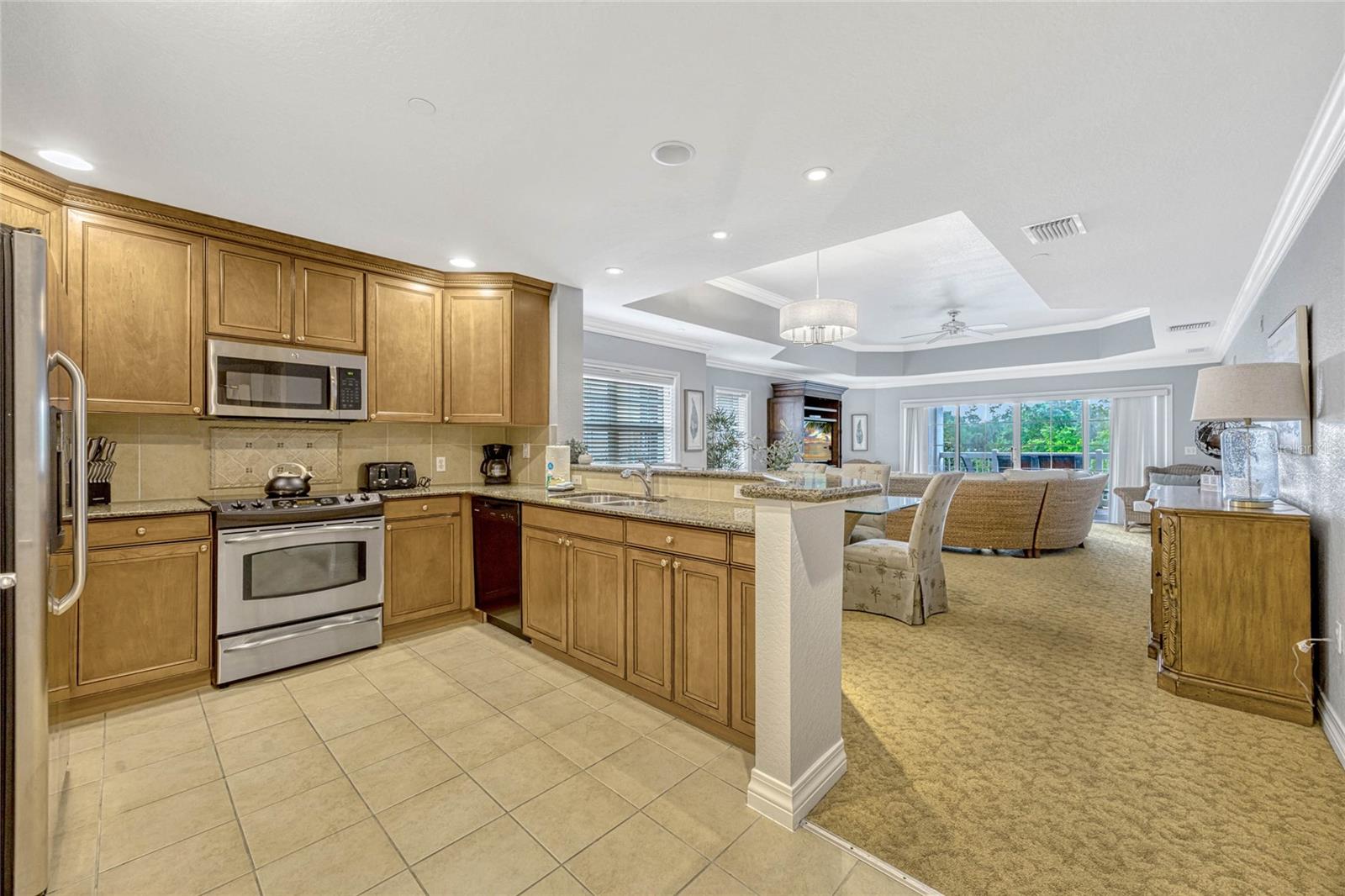 Image 19 of 63 For 7652 Whisper Way 301