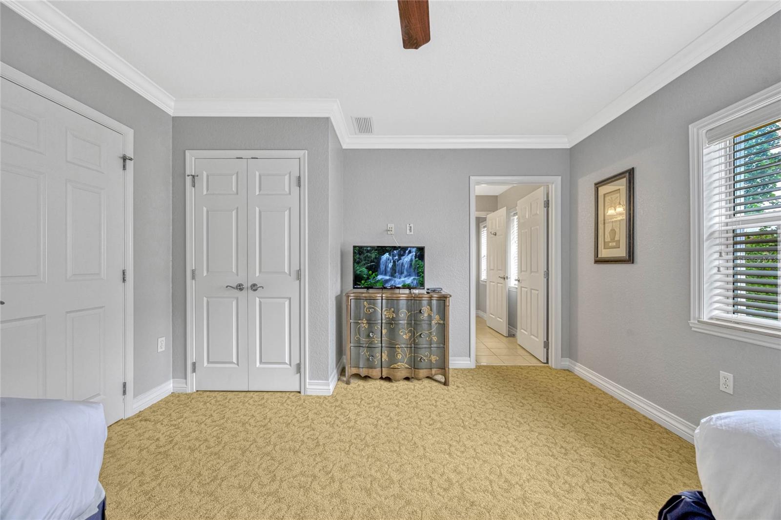 Image 29 of 63 For 7652 Whisper Way 301