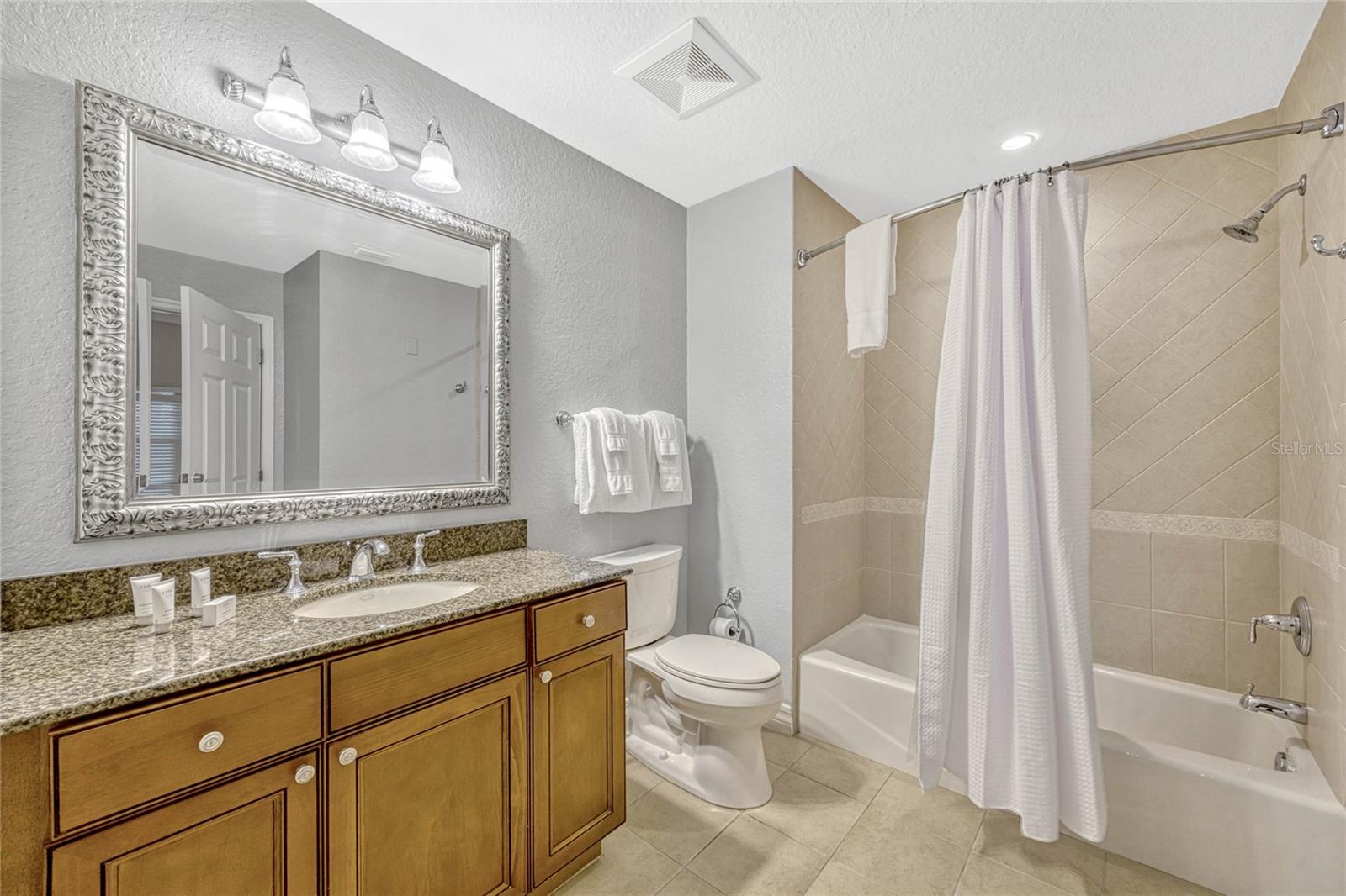 Image 39 of 63 For 7652 Whisper Way 301