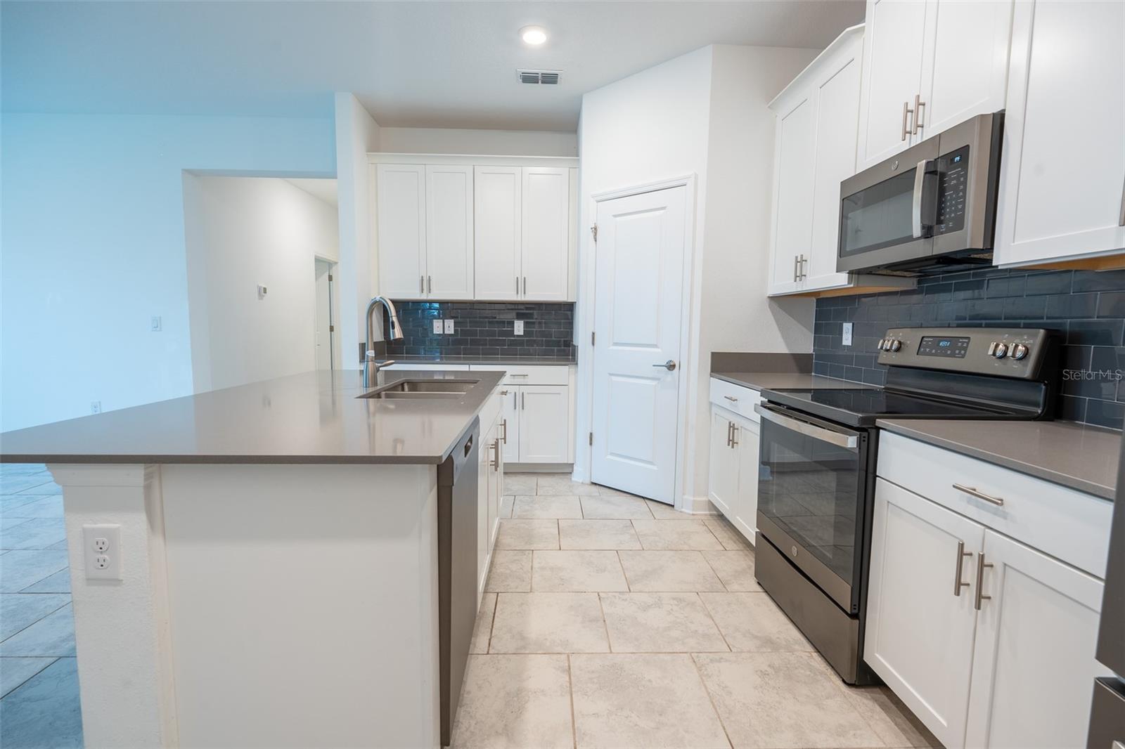 Image 34 of 67 For 2844 Nottel Drive