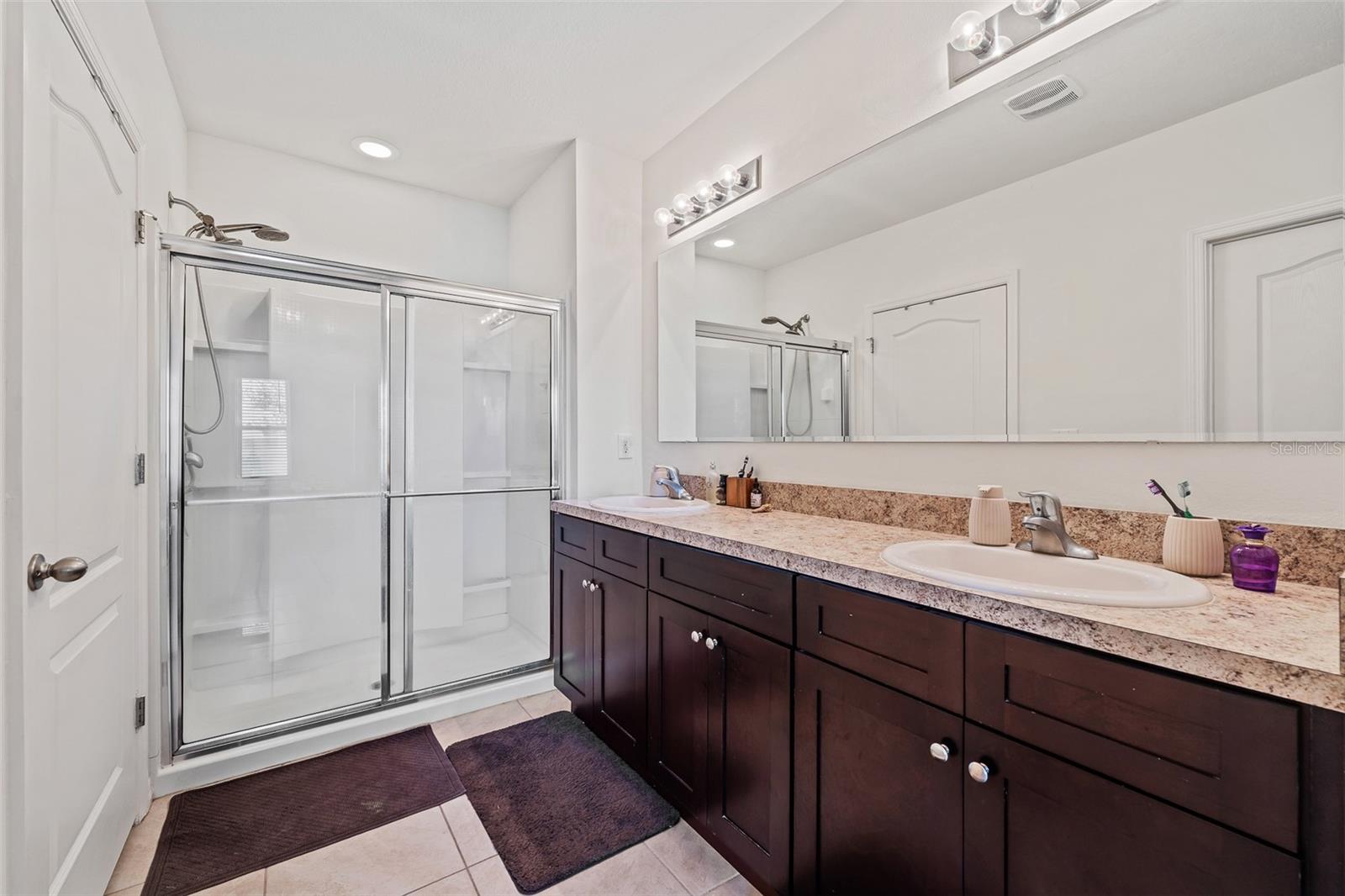 Image 19 of 44 For 2907 Sime Street