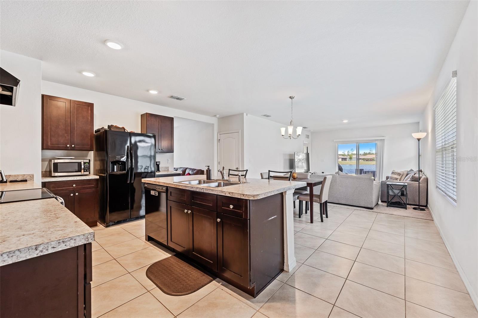Image 7 of 44 For 2907 Sime Street