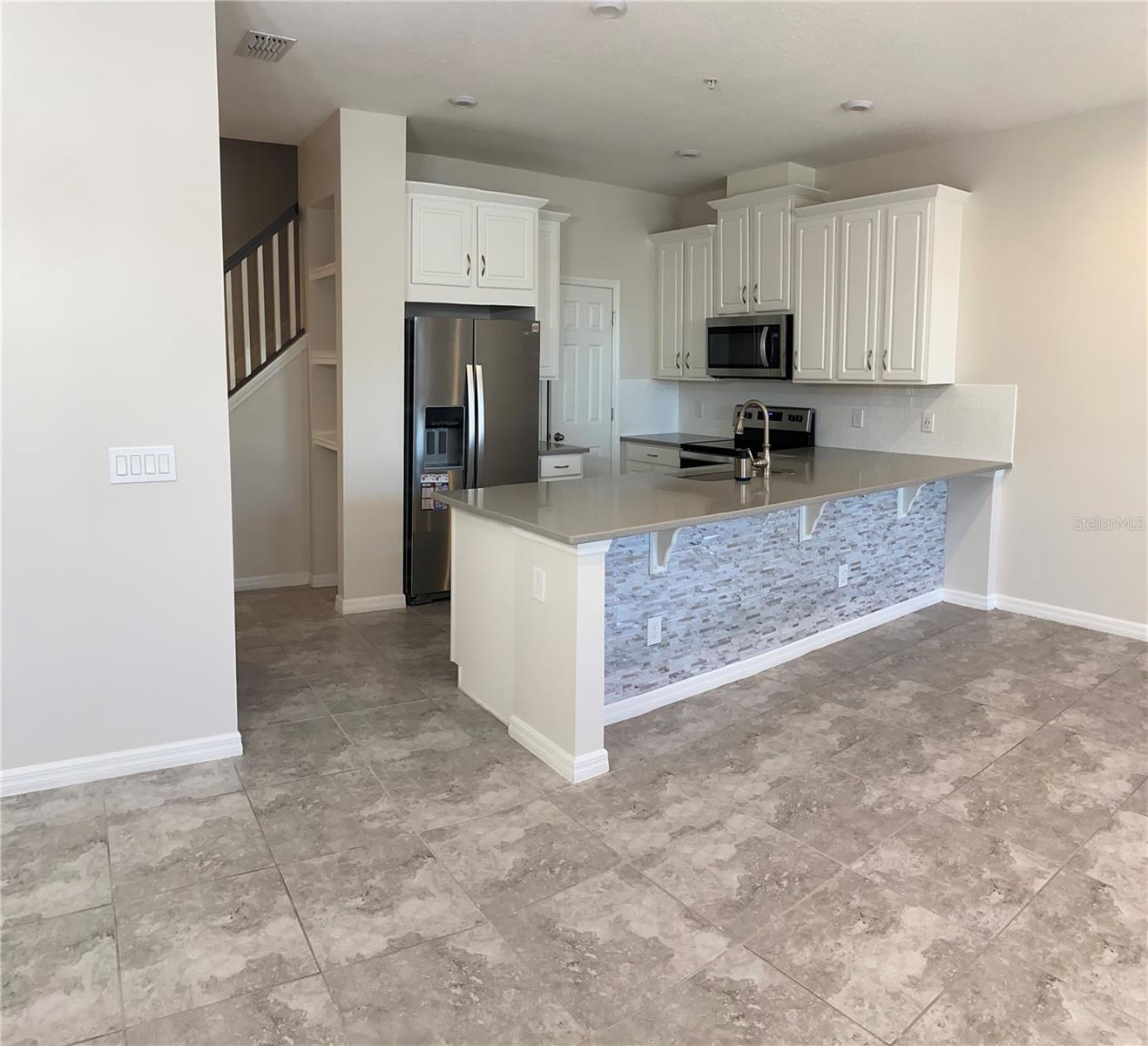 Image 5 of 28 For 10141 Greenstone Ridge Street