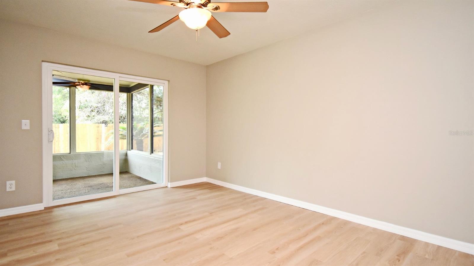 Image 13 of 32 For 1025 Winter Springs Boulevard