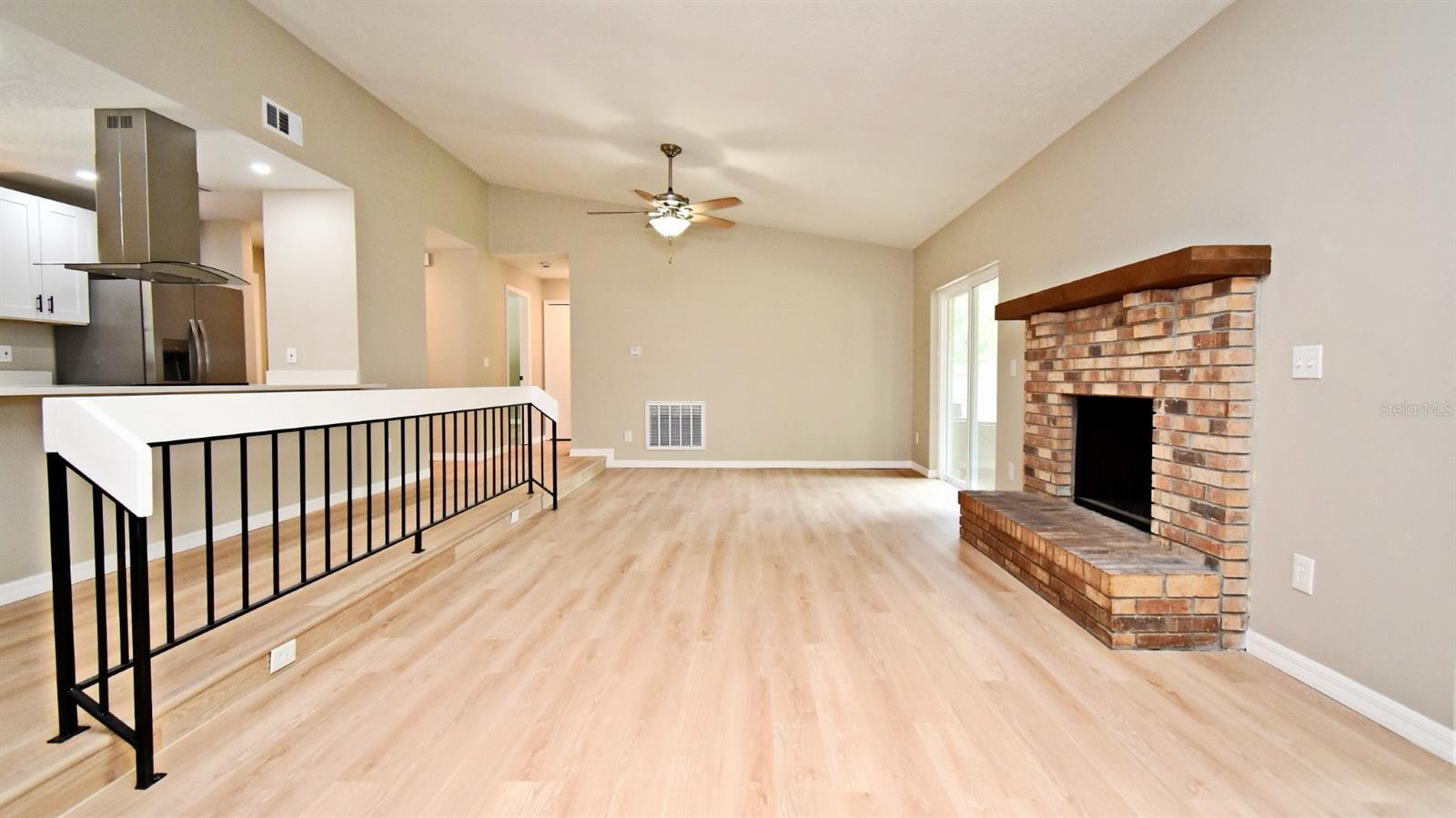 Image 5 of 32 For 1025 Winter Springs Boulevard