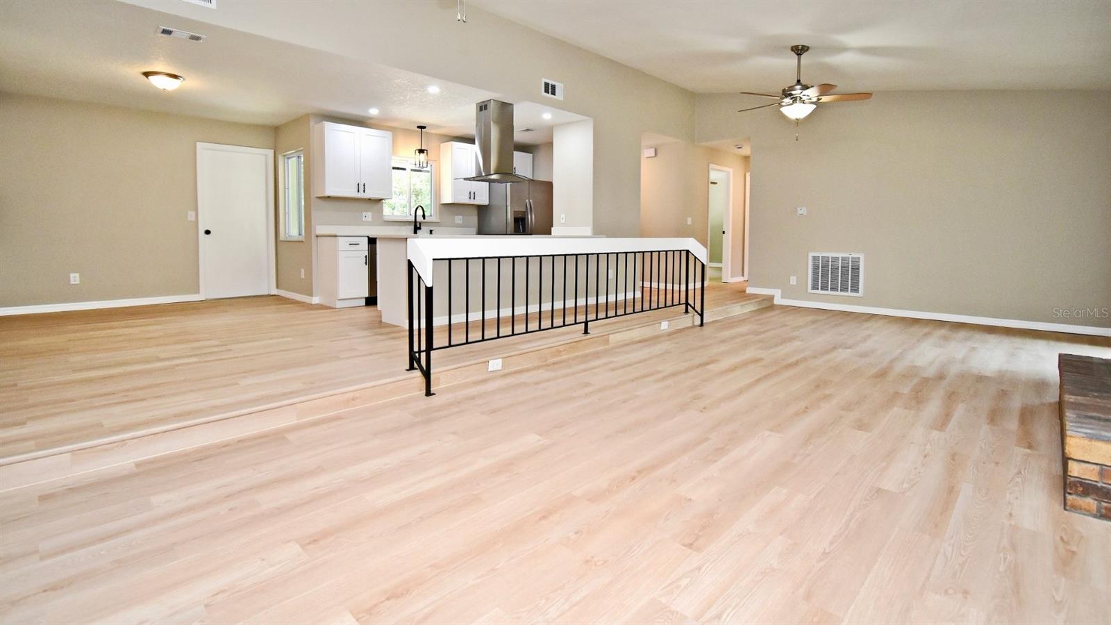 Image 6 of 32 For 1025 Winter Springs Boulevard