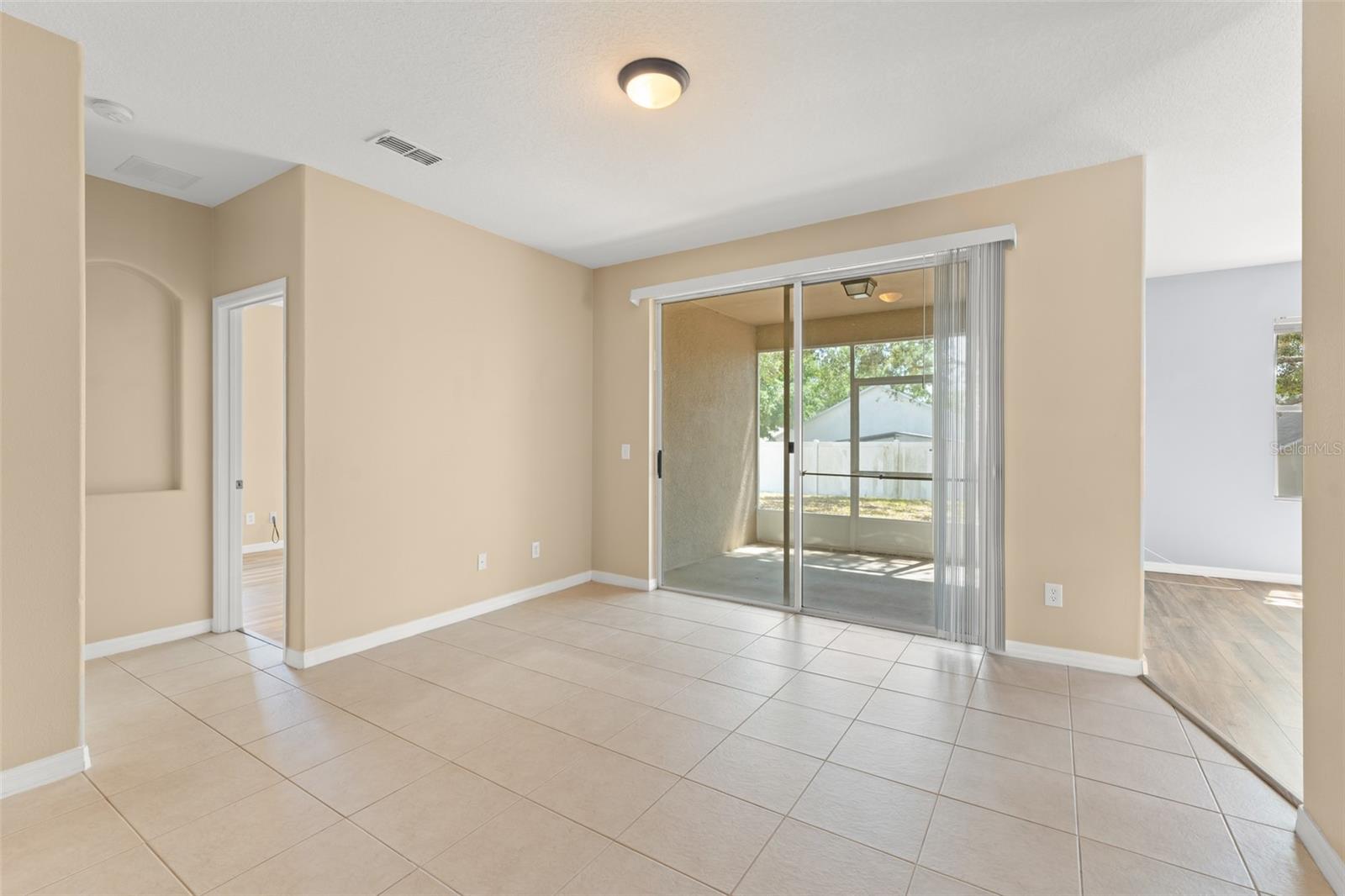 Image 13 of 36 For 558 Knollwood Drive